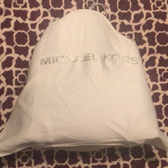 Michael Kors Crossbody Bag - Picture 2 of 6